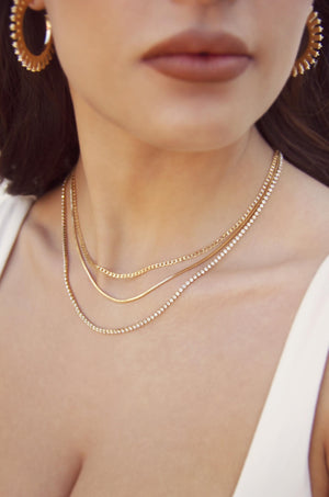 Minimal Layers Crystal Necklace