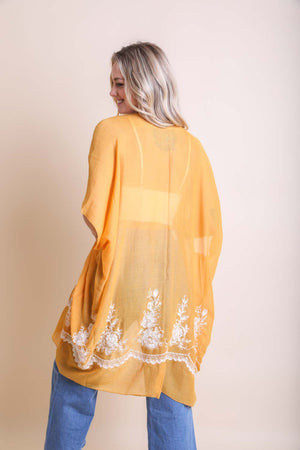 Chic Embroidered Kimono – Sophisticated Floral Design