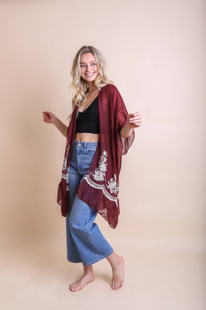 Chic Embroidered Kimono – Sophisticated Floral Design