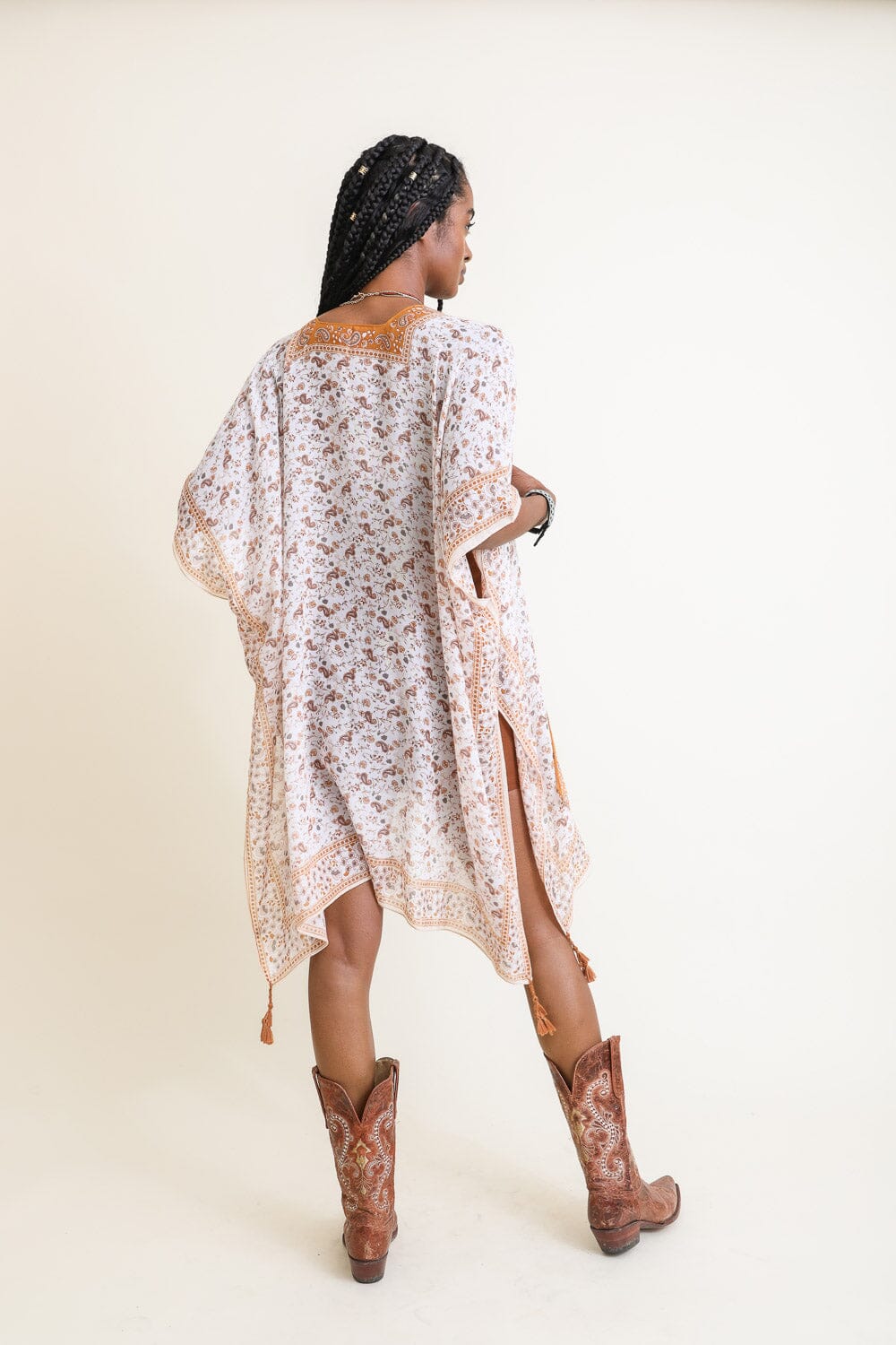 Ditsy Floral Paisley Kimono Kimono Leto Collection Camel 