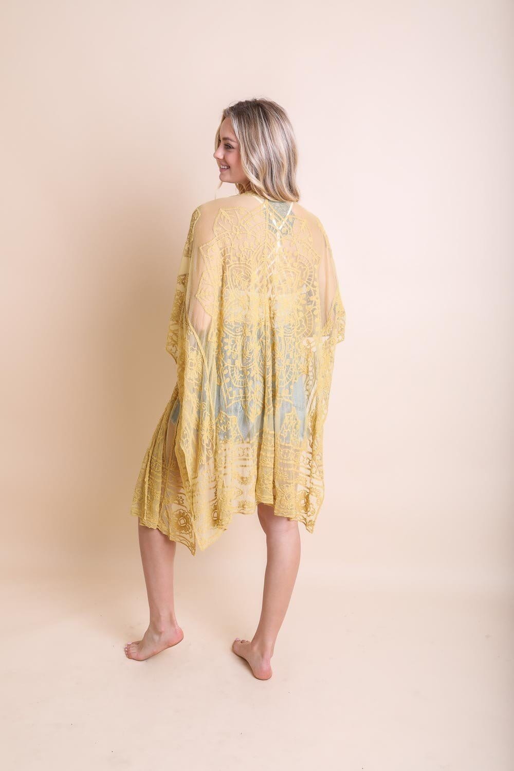 Floral Mandala Mesh Kimono Ponchos Leto Collection 