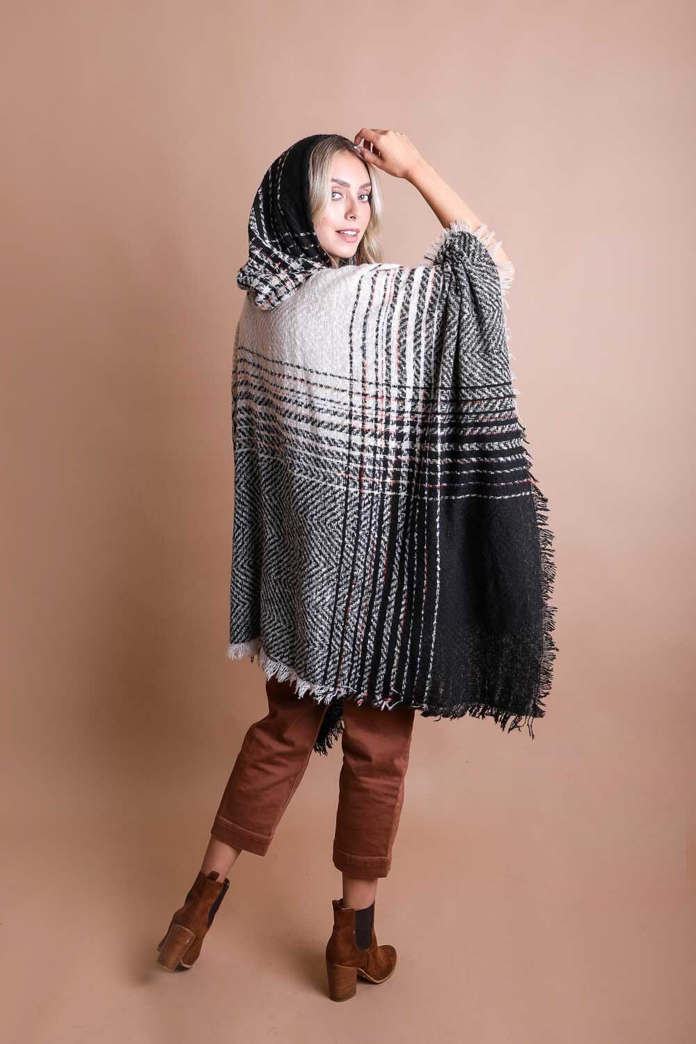 Herringbone Hooded Poncho Ponchos Leto Collection Black 