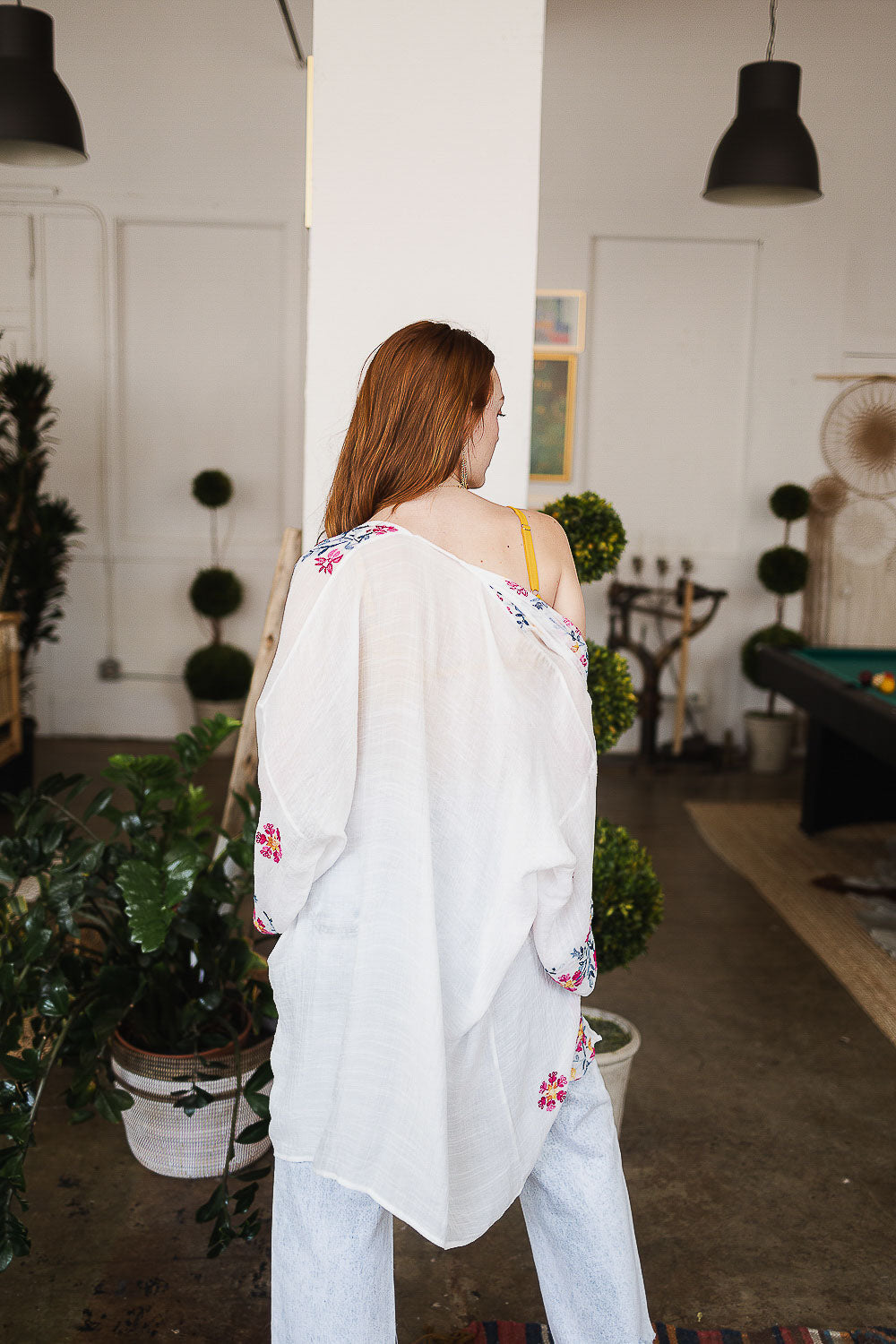 Lightweight Anemone Embroidered Kimono One Size / White