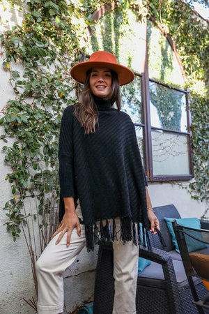 Roll-Neck Poncho Sweater Ponchos Leto Collection 