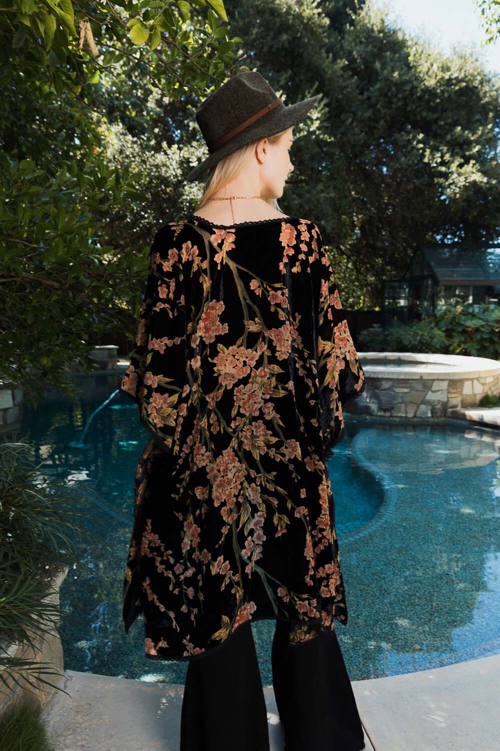 Velvet Bloom Longline Kimono w/ Cinched Armholes Kimonos Leto Collection One Size Black 